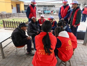 三个大学生慰问敬老院：传递温暖，彰显社会责任